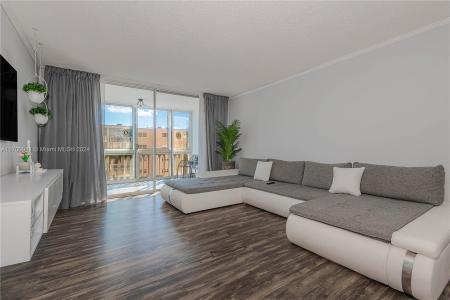 500 NE 12th Ave 605, Hallandale Beach, Florida 33009, USA