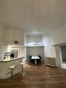 2119 SE 10th Ave 917, Fort Lauderdale, Florida 33316, USA