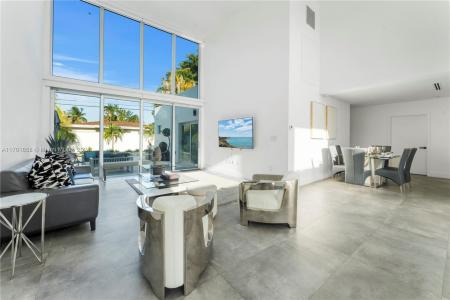 7525 Buccaneer Ave, North Bay Village, Florida 33141, HOA KỲ