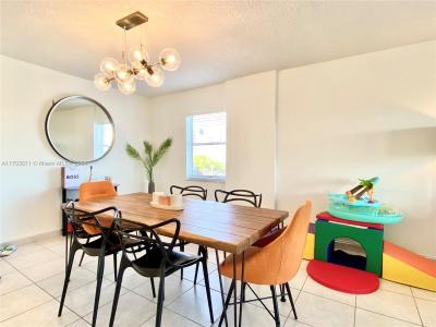 401 Golden Isles Dr 505, Hallandale Beach, Florida 33009, USA