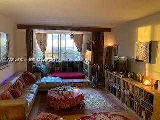 5005 Collins Ave 1502, Miami Beach, Florida 33140