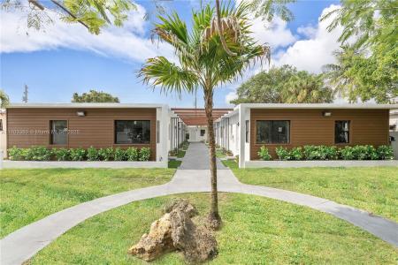 1946 Pierce St 3, Hollywood, Florida 33020, USA