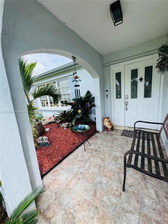509 NE Solida Cir, Port St. Lucie, Florida 34983