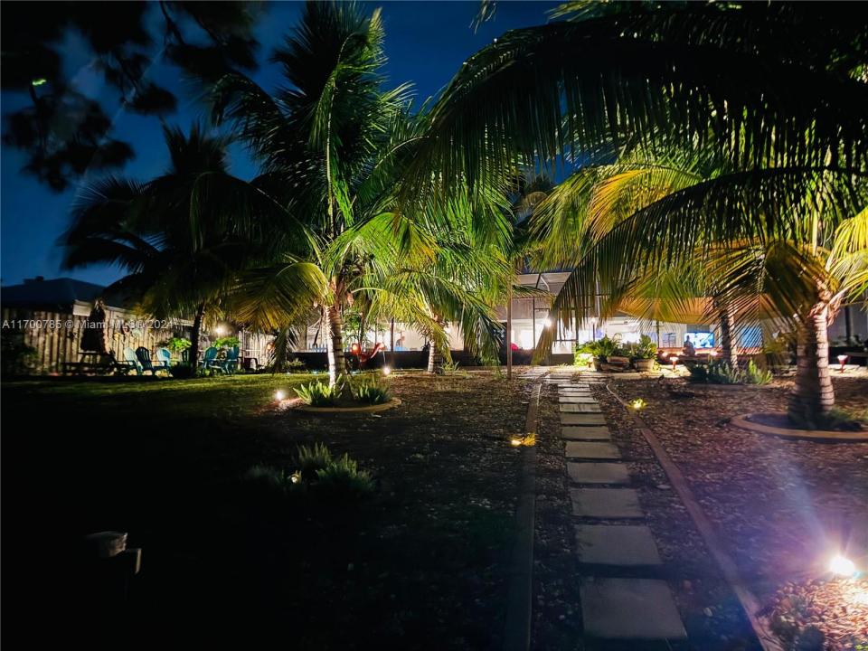 509 NE Solida Cir, Port St. Lucie, Florida 34983