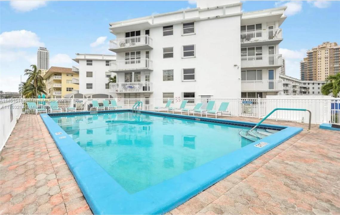 1913 S OCEAN DR 129, Hallandale Beach, Florida 33009