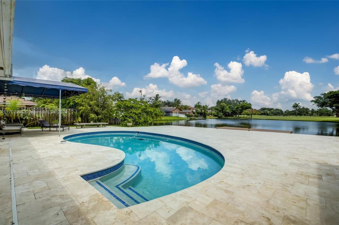 9501 Sea Turtle Mnr, Plantation, Florida 33324