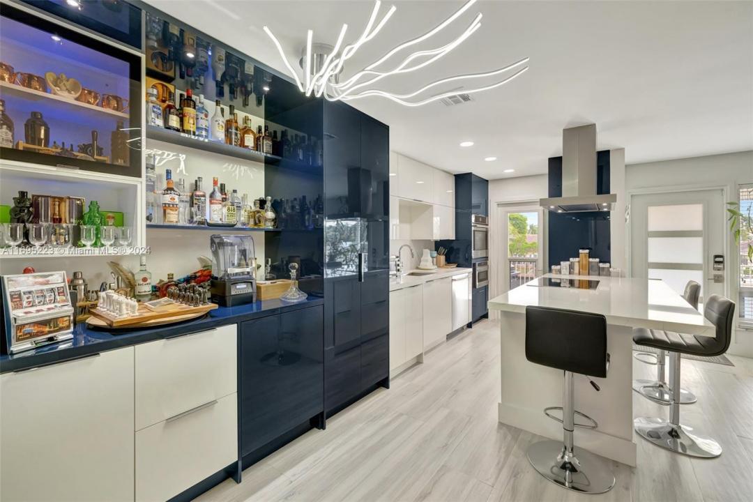 2866 NE 30th St 19, Fort Lauderdale, Florida 33306, USA