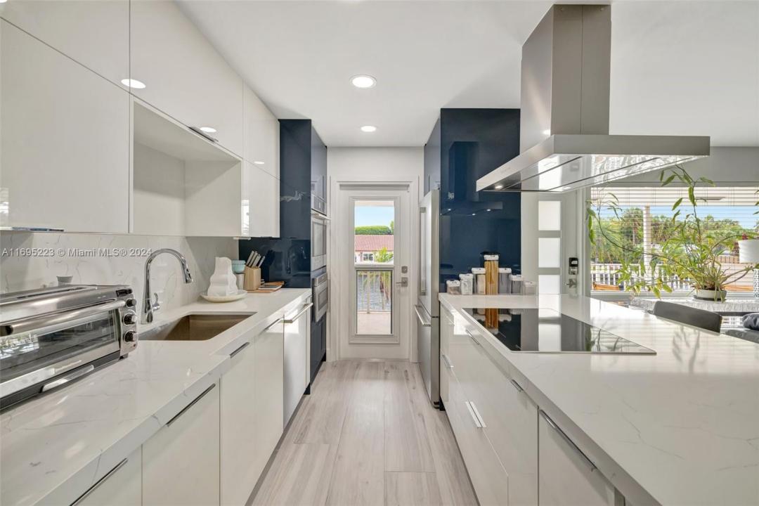 2866 NE 30th St 19, Fort Lauderdale, Florida 33306, USA