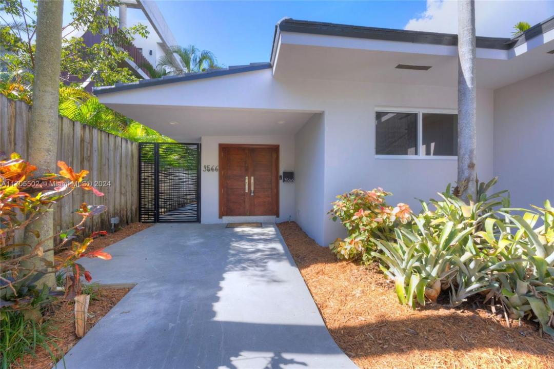 3566 Rockerman Rd, Miami, Florida 33133, HOA KỲ