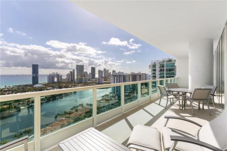 20155 NE 38th Ct 2903, Aventura, Floryda 33180, USA