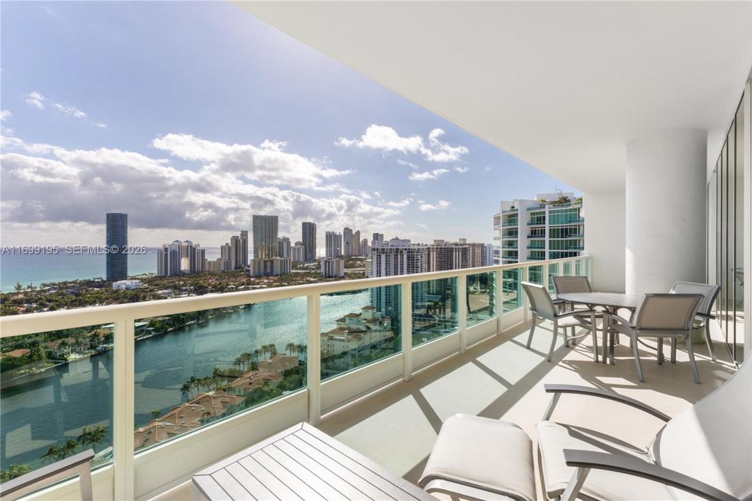 20155 NE 38th Ct 2903, Aventura, Florida 33180, USA