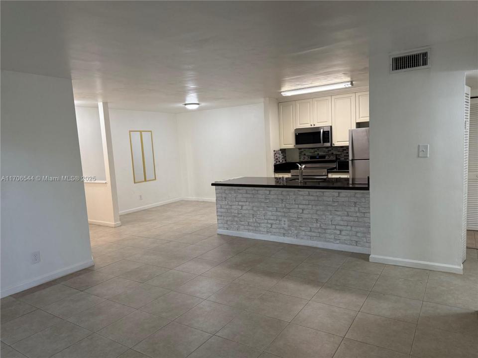 10421 SW 157th Pl 206, Miami, Florida 33196, Amerika Birleşik Devletleri