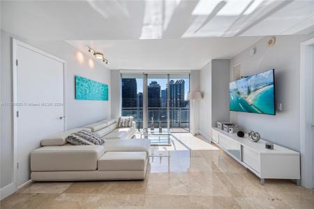 92 SW 3rd St 3802, Miami, Florida 33130, USA