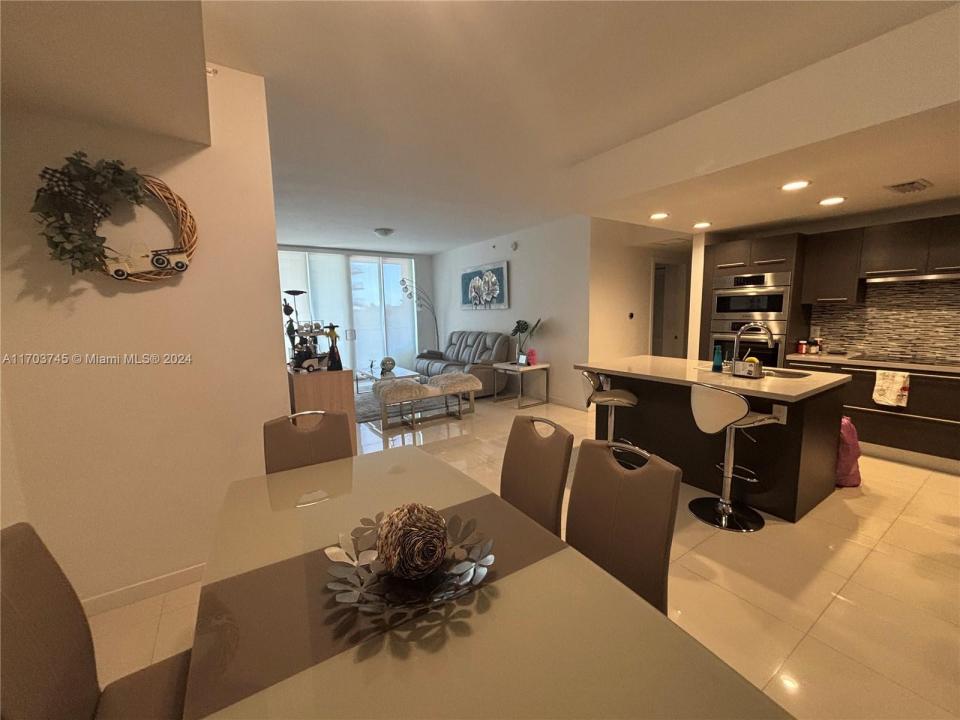 7825 NW 107th Ave 310, Doral, Florida 33178, Stati Uniti