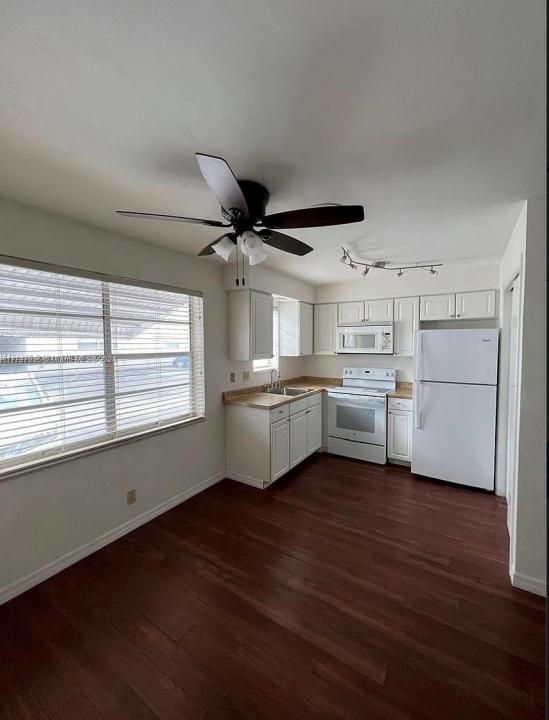 3600 Jackson St 8, Hollywood, Florida 33021, Amerika Birleşik Devletleri