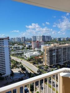 1980 S Ocean Dr 22L, Hallandale Beach, Florida 33009, USA