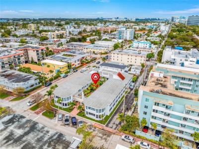 235 78th St, Miami Beach, Florida 33141, USA