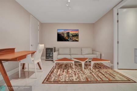 700 NE 26th ter 4702, Miami, Florida 33137