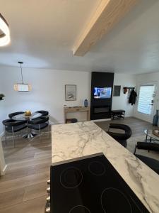 1015 SW 11th Avenue 14K, Hallandale Beach, Floride 33009, États-Unis
