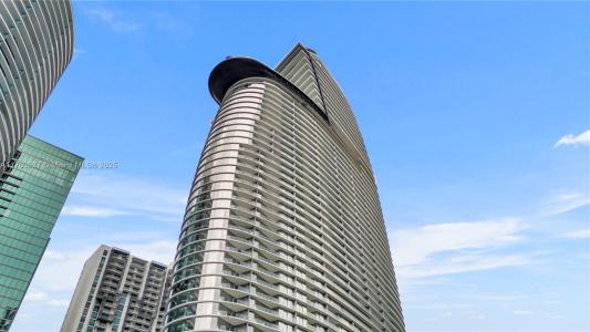 300 Biscayne Blvd Way 4608, Miami, Florida 33131, USA