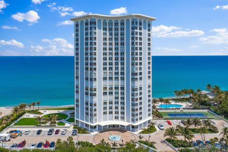 5200 N Ocean Drive Ph4, Riviera Beach, Florida 33404