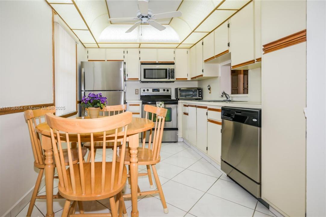 190 SE 5th Ave 202, Dania Beach, フロリダ 33004, アメリカ合衆国