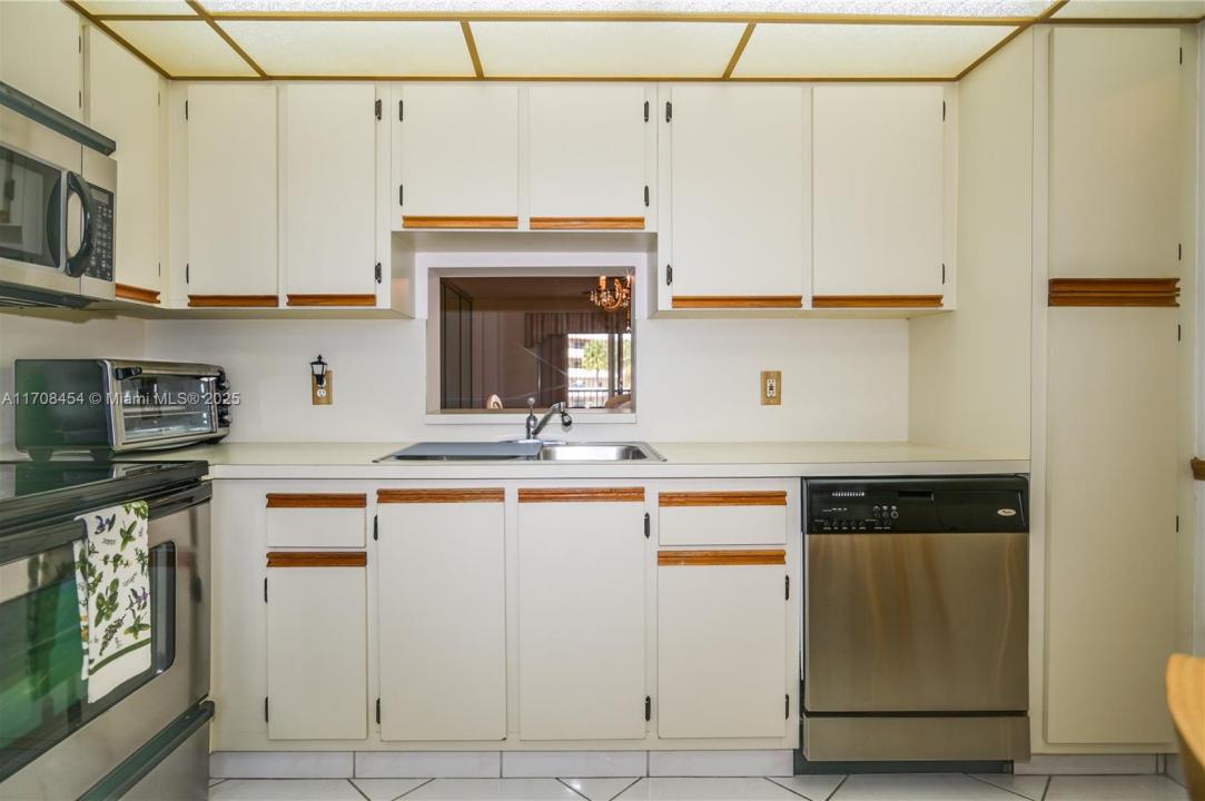 190 SE 5th Ave 202, Dania Beach, フロリダ 33004, アメリカ合衆国