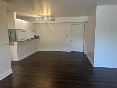 470 S Park Rd 7-207, Hollywood, Florida 33021, USA
