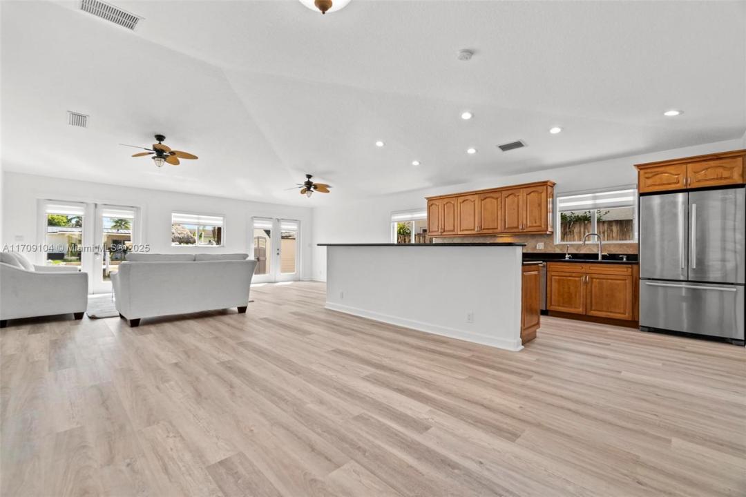 947 Nautilus Isle 0, Dania Beach, Florida 33004