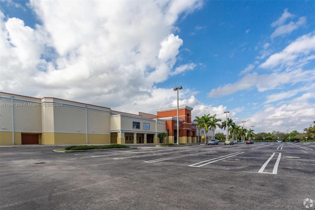 17355 NW 59th Ave, Hialeah, 플로리다 33015, 미국