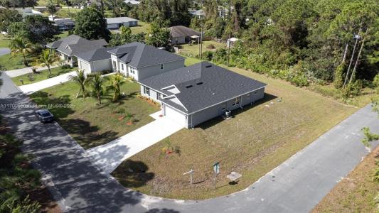 963 SARETA ST SE, Palm Bay, 佛罗里达州 32909, 美国