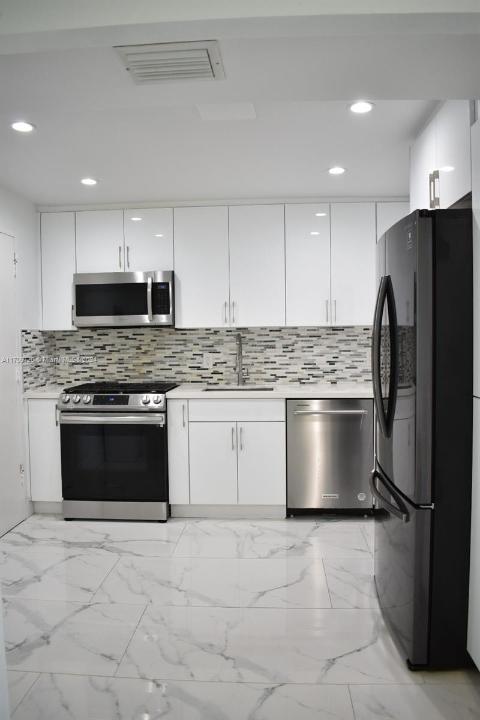 8024 Tatum Waterway Dr 5A, Miami Beach, Florida 33141, Estados Unidos