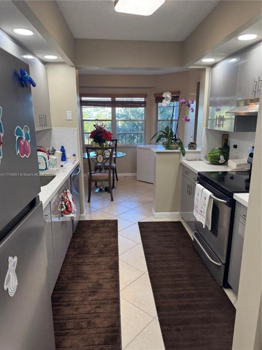 12650 SW 6th St 411K, Pembroke Pines, Floride 33027, États-Unis