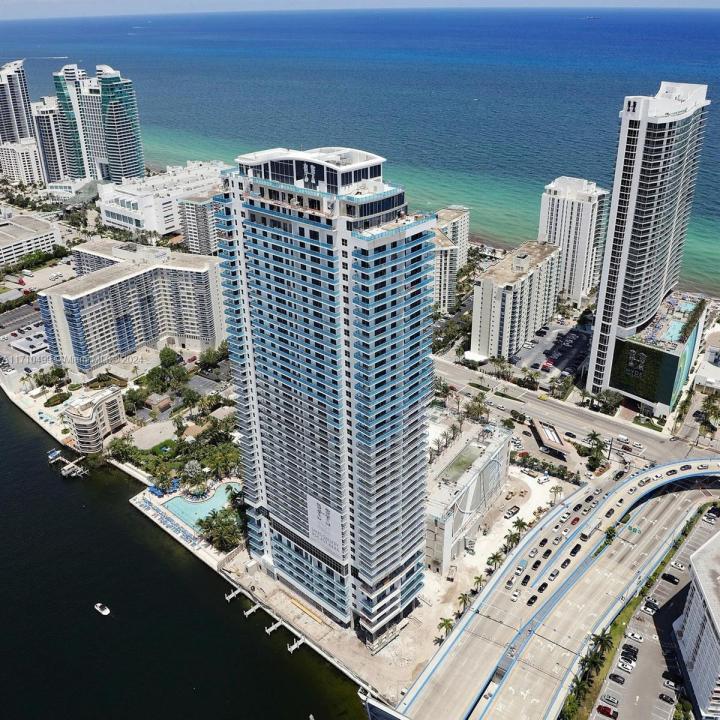 4010 S Ocean Dr R2307, Hollywood, Florida 33019, USA