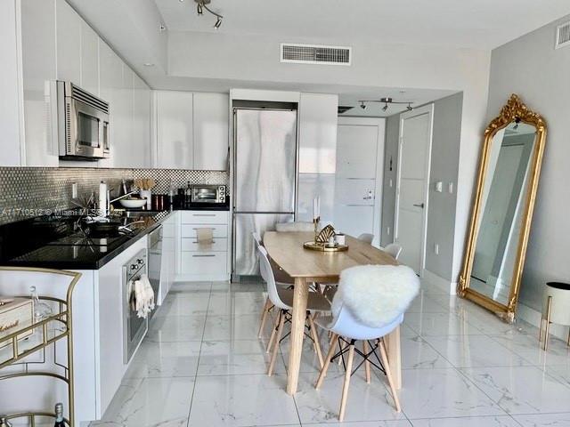 92 SW 3rd St 4707, Miami, Florida 33130, Estados Unidos