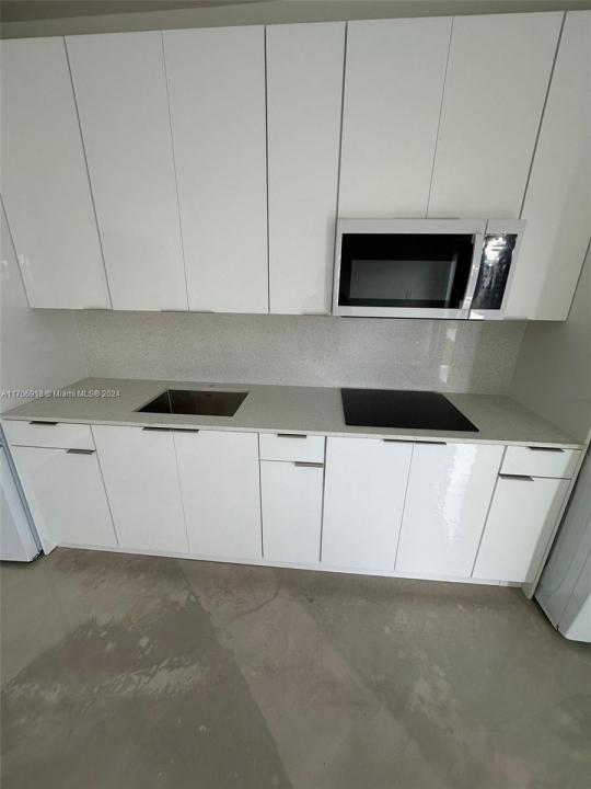 8311 Grand Canal Dr A, Miami, フロリダ 33144, アメリカ合衆国