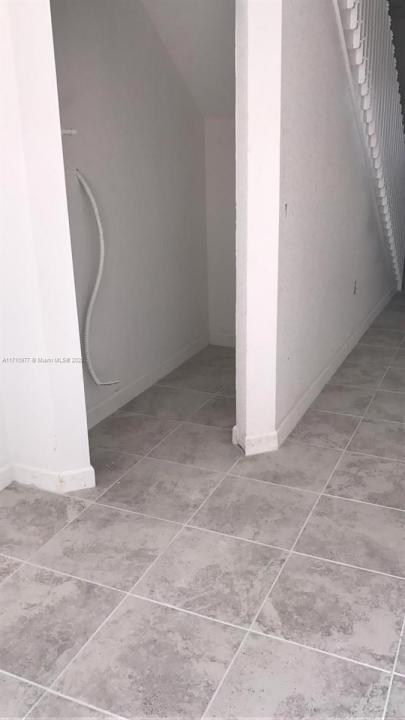 388 NE 208th Ter 388, Miami, Florida 33179, Stati Uniti