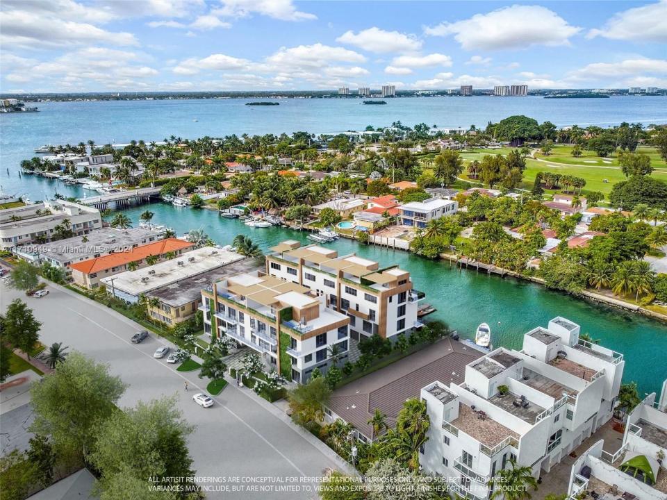 2005 Calais Dr 7, Miami Beach, Флорида 33141, Соединенные Штаты