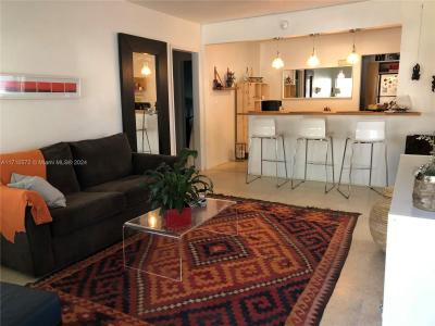 1160 SW 22nd terrace 2, Miami, Florida 33129, USA