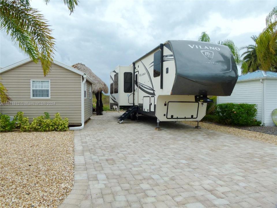 3821 SW 6th Gln #149, Okeechobee, Florida 34974