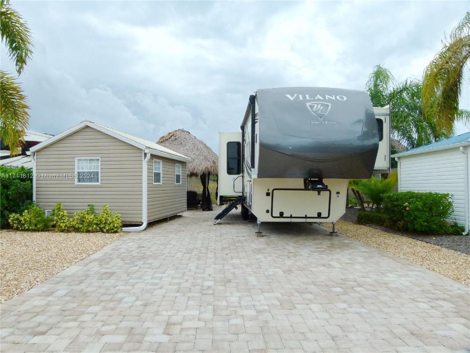 3821 SW 6th Gln #149, Okeechobee, Florida 34974