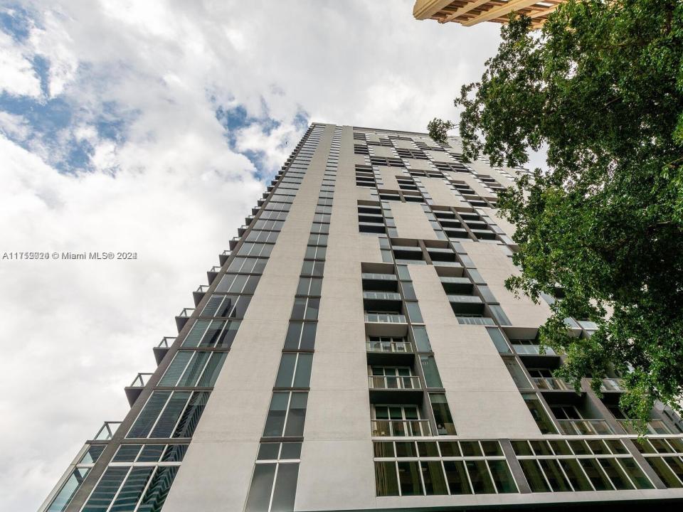 151 SE 1st St 3307, Miami, Florida 33131