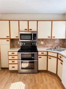 2739 S Carambola Cir S 1914, Coconut Creek, Florida 33066, USA