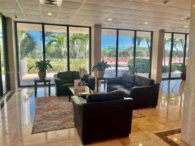 400 Kings Point Dr 1410, Sunny Isles Beach, Florida 33160, USA