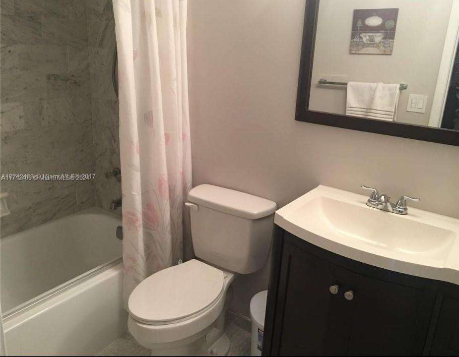 311 S Hollybrook Dr 202, Pembroke Pines, Florida 33025