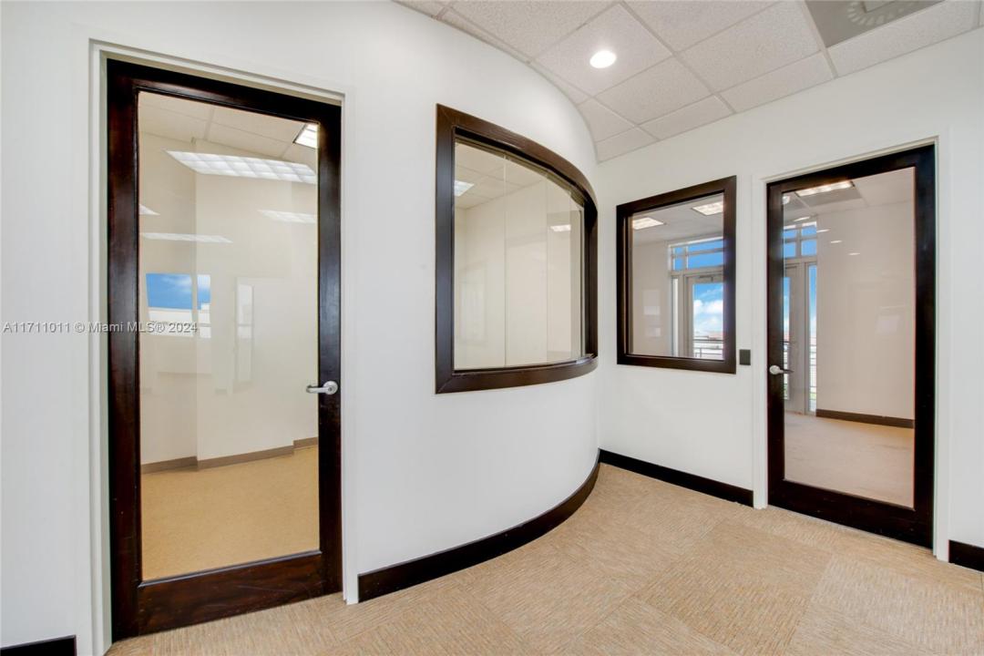 135 San Lorenzo Ave 750, Coral Gables, Florida 33146, Stati Uniti