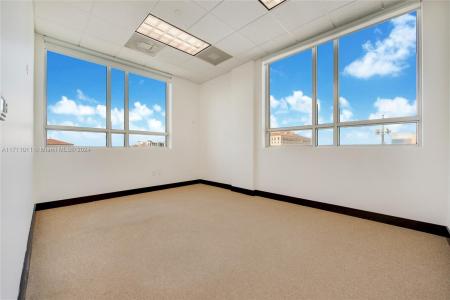 135 San Lorenzo Ave 750, Coral Gables, Florida 33146, USA