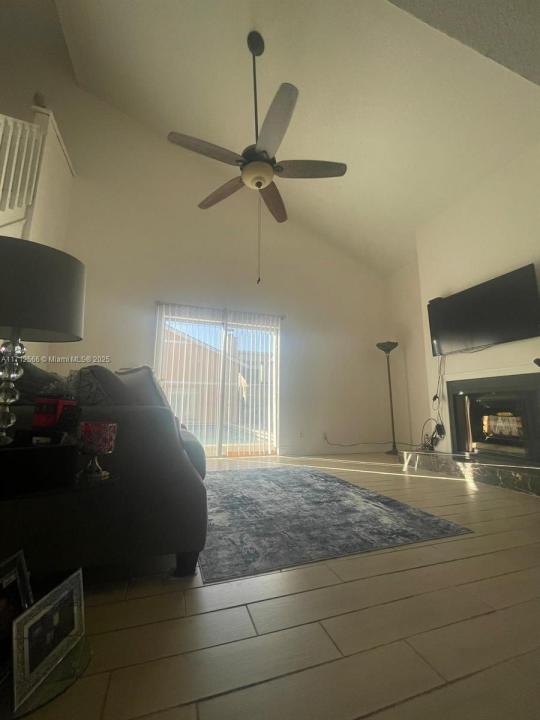 4075 Coral Springs Dr 5, Coral Springs, 佛羅里達州 33065, 美國