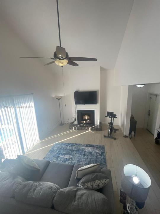 4075 Coral Springs Dr 5, Coral Springs, 佛羅里達州 33065, 美國