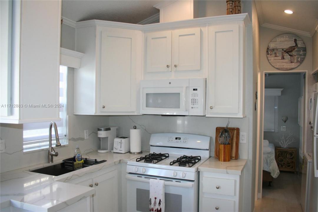 999 Morris Ave 4-4, Key Largo, Floryda 33037, USA